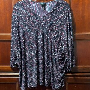 Maggie Barnes Women's Black pink gray black Red Patterned size 5X pullover Top